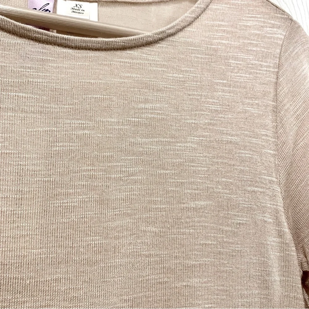 Francesca’s Beige Sand Ruffle Hem Tee Shirt T-Shirt - Picture 2 of 13